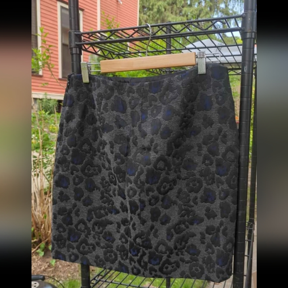 Ann Taylor Black Pencil Skirt Knee-Length Cocktail